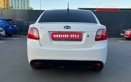 KIA Rio II, 2011 год, 700 000 рублей, 8 фотография