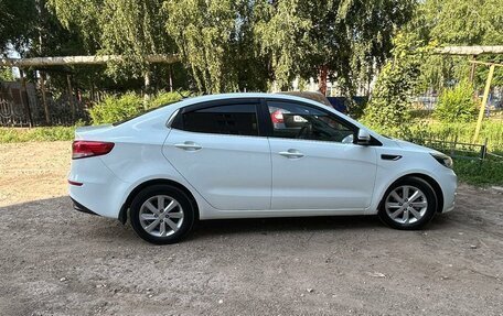 KIA Rio III рестайлинг, 2015 год, 1 090 000 рублей, 3 фотография