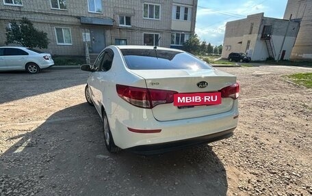 KIA Rio III рестайлинг, 2015 год, 1 090 000 рублей, 4 фотография