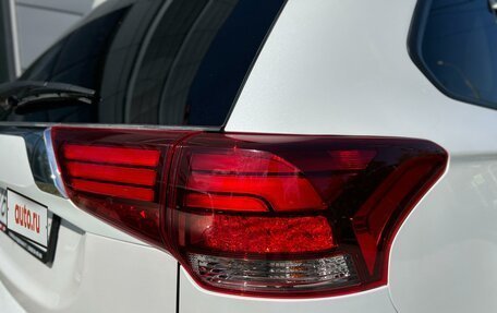 Mitsubishi Outlander III рестайлинг 3, 2020 год, 2 900 000 рублей, 31 фотография