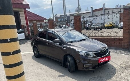 KIA Rio III рестайлинг, 2016 год, 869 000 рублей, 2 фотография