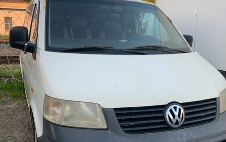 Volkswagen Transporter T5 рестайлинг, 2006 год, 750 000 рублей, 2 фотография