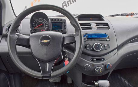 Chevrolet Spark III, 2013 год, 580 000 рублей, 10 фотография