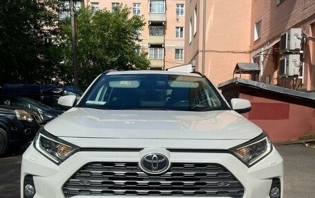 Toyota RAV4, 2022 год, 4 449 000 рублей, 1 фотография