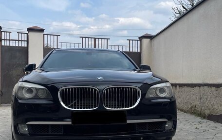 BMW 7 серия, 2012 год, 2 000 000 рублей, 1 фотография