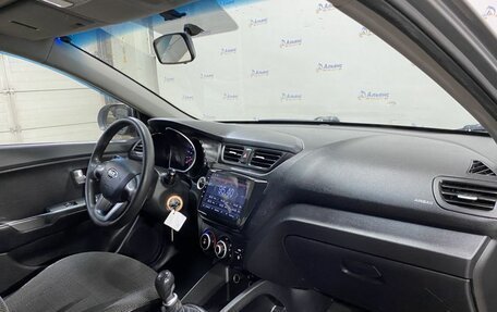 KIA Rio III рестайлинг, 2013 год, 830 000 рублей, 12 фотография