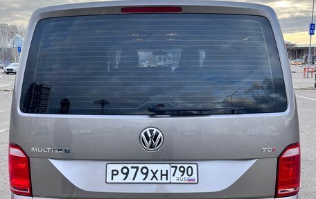 Volkswagen Multivan T6 рестайлинг, 2016 год, 4 150 000 рублей, 7 фотография