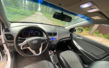 Hyundai Solaris II рестайлинг, 2014 год, 990 000 рублей, 8 фотография