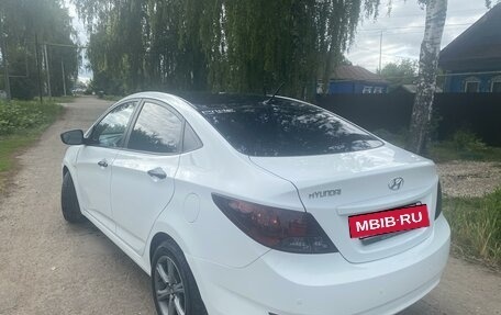 Hyundai Solaris II рестайлинг, 2014 год, 990 000 рублей, 6 фотография