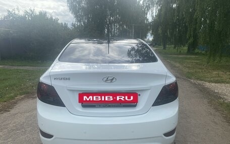 Hyundai Solaris II рестайлинг, 2014 год, 990 000 рублей, 4 фотография