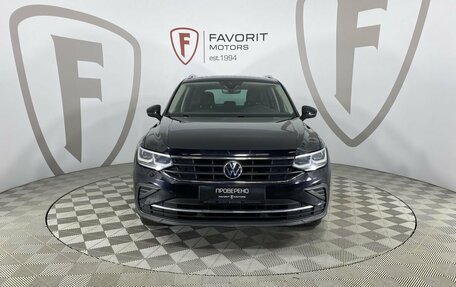 Volkswagen Tiguan II, 2021 год, 4 130 000 рублей, 2 фотография