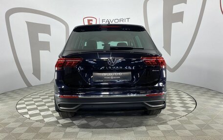 Volkswagen Tiguan II, 2021 год, 4 130 000 рублей, 3 фотография