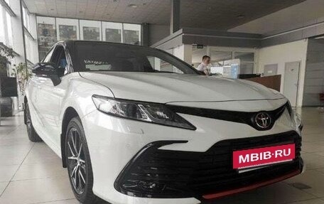 Toyota Camry, 2021 год, 3 750 000 рублей, 2 фотография