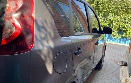 Nissan Note II рестайлинг, 2010 год, 920 000 рублей, 3 фотография