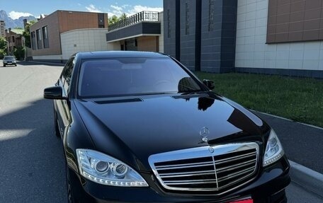 Mercedes-Benz S-Класс, 2007 год, 1 550 000 рублей, 3 фотография