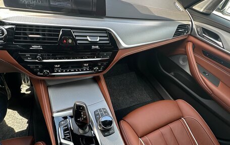 BMW 5 серия, 2018 год, 10 000 000 рублей, 11 фотография