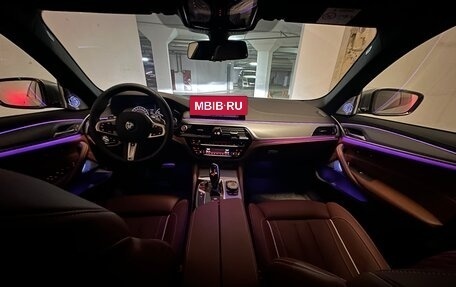 BMW 5 серия, 2018 год, 10 000 000 рублей, 17 фотография