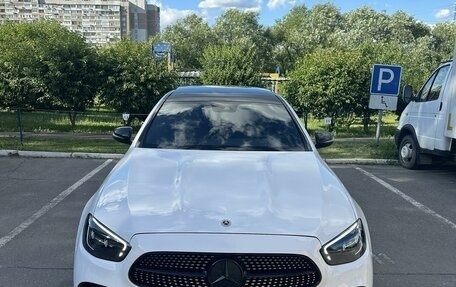 Mercedes-Benz E-Класс, 2021 год, 6 950 000 рублей, 2 фотография