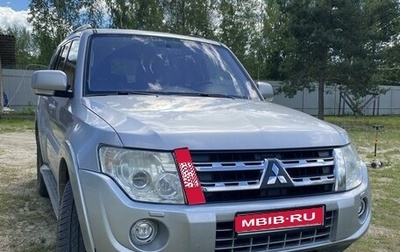 Mitsubishi Pajero IV, 2011 год, 1 870 000 рублей, 1 фотография