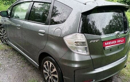 Honda Fit III, 2013 год, 920 000 рублей, 3 фотография