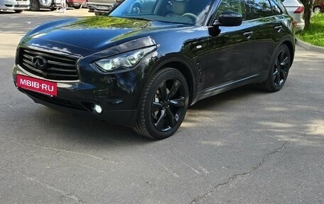 Infiniti QX70, 2013 год, 2 300 000 рублей, 8 фотография