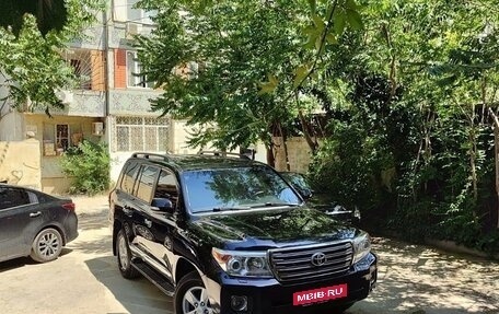 Toyota Land Cruiser 200, 2015 год, 4 700 000 рублей, 2 фотография