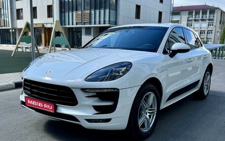 Porsche Macan I рестайлинг, 2015 год, 4 550 000 рублей, 1 фотография