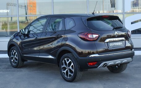 Renault Kaptur I рестайлинг, 2018 год, 1 599 000 рублей, 2 фотография