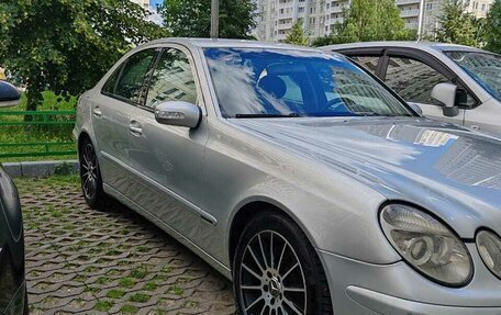 Mercedes-Benz E-Класс, 2005 год, 880 000 рублей, 2 фотография