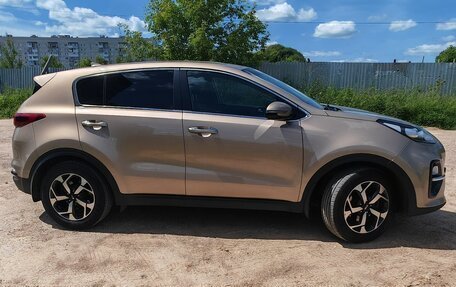 KIA Sportage IV рестайлинг, 2019 год, 2 150 000 рублей, 18 фотография