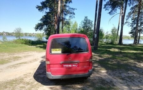 Toyota HiAce H100, 2000 год, 1 300 000 рублей, 7 фотография