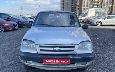 Chevrolet Niva I рестайлинг, 2004 год, 115 000 рублей, 1 фотография