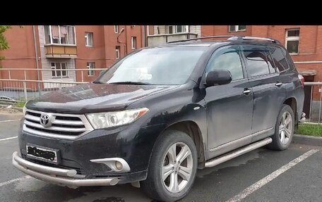 Toyota Highlander III, 2011 год, 2 500 000 рублей, 1 фотография