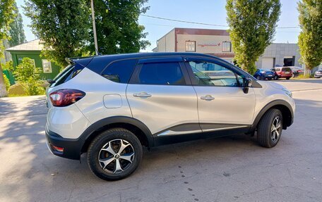 Renault Kaptur I рестайлинг, 2017 год, 1 250 000 рублей, 4 фотография