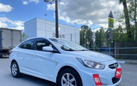 Hyundai Solaris II рестайлинг, 2013 год, 915 000 рублей, 10 фотография