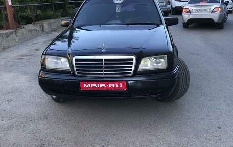 Mercedes-Benz C-Класс, 1997 год, 455 000 рублей, 1 фотография