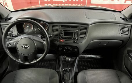 KIA Rio II, 2011 год, 7 фотография