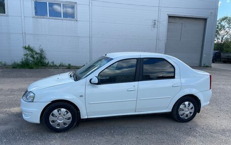 Renault Logan I, 2013 год, 270 000 рублей, 2 фотография