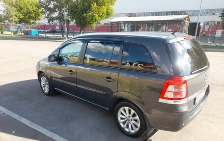 Opel Zafira B, 2013 год, 1 115 000 рублей, 16 фотография