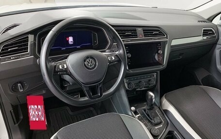 Volkswagen Tiguan II, 2020 год, 3 359 000 рублей, 12 фотография