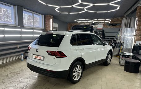 Volkswagen Tiguan II, 2017 год, 1 900 000 рублей, 3 фотография