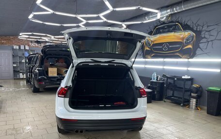 Volkswagen Tiguan II, 2017 год, 1 900 000 рублей, 9 фотография
