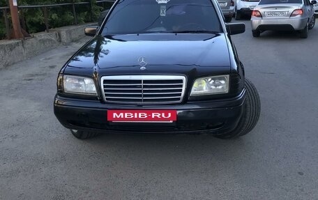 Mercedes-Benz C-Класс, 1997 год, 455 000 рублей, 2 фотография