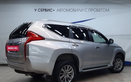 Mitsubishi Pajero Sport III рестайлинг, 2018 год, 2 850 000 рублей, 3 фотография