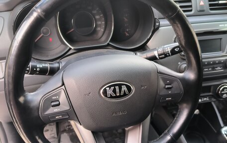 KIA Rio III рестайлинг, 2013 год, 958 000 рублей, 26 фотография