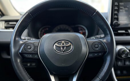 Toyota RAV4, 2020 год, 3 800 000 рублей, 11 фотография