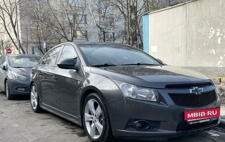 Chevrolet Cruze II, 2009 год, 820 000 рублей, 38 фотография