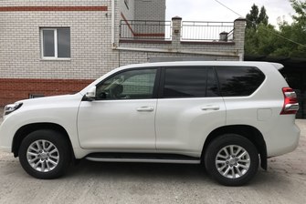 Toyota Land Cruiser Prado 150 рестайлинг, 2017 год, 1 500 000 рублей, 1 фотография
