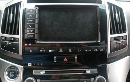 Toyota Land Cruiser 200, 2012 год, 3 365 000 рублей, 14 фотография