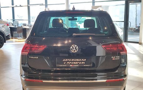 Volkswagen Tiguan II, 2017 год, 2 745 000 рублей, 6 фотография